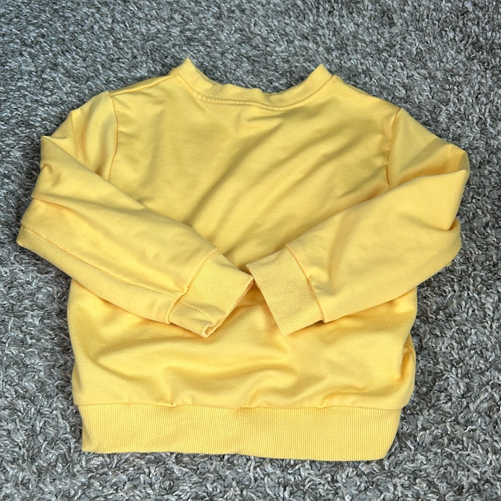 Toddler girl plain yellow sweatshirt fits size 2-3T